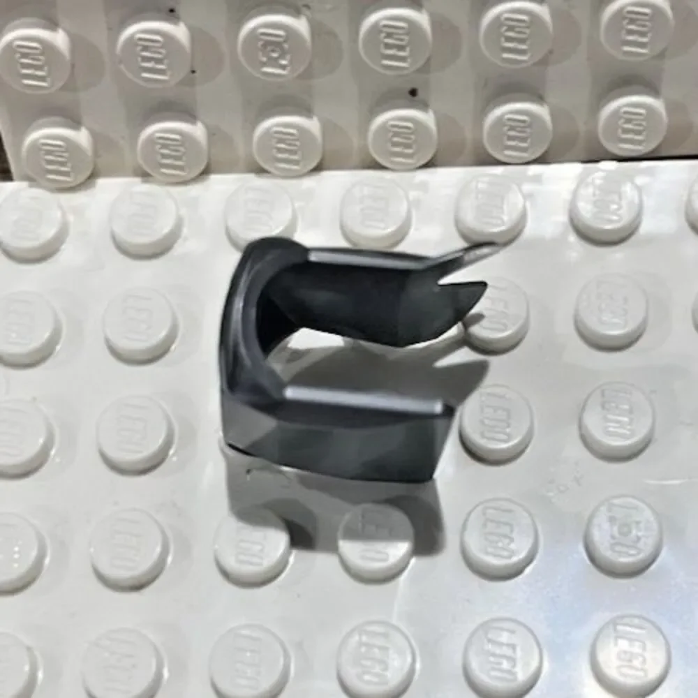 Lego Vintage Gold Lion Head Gray Armor Accessory